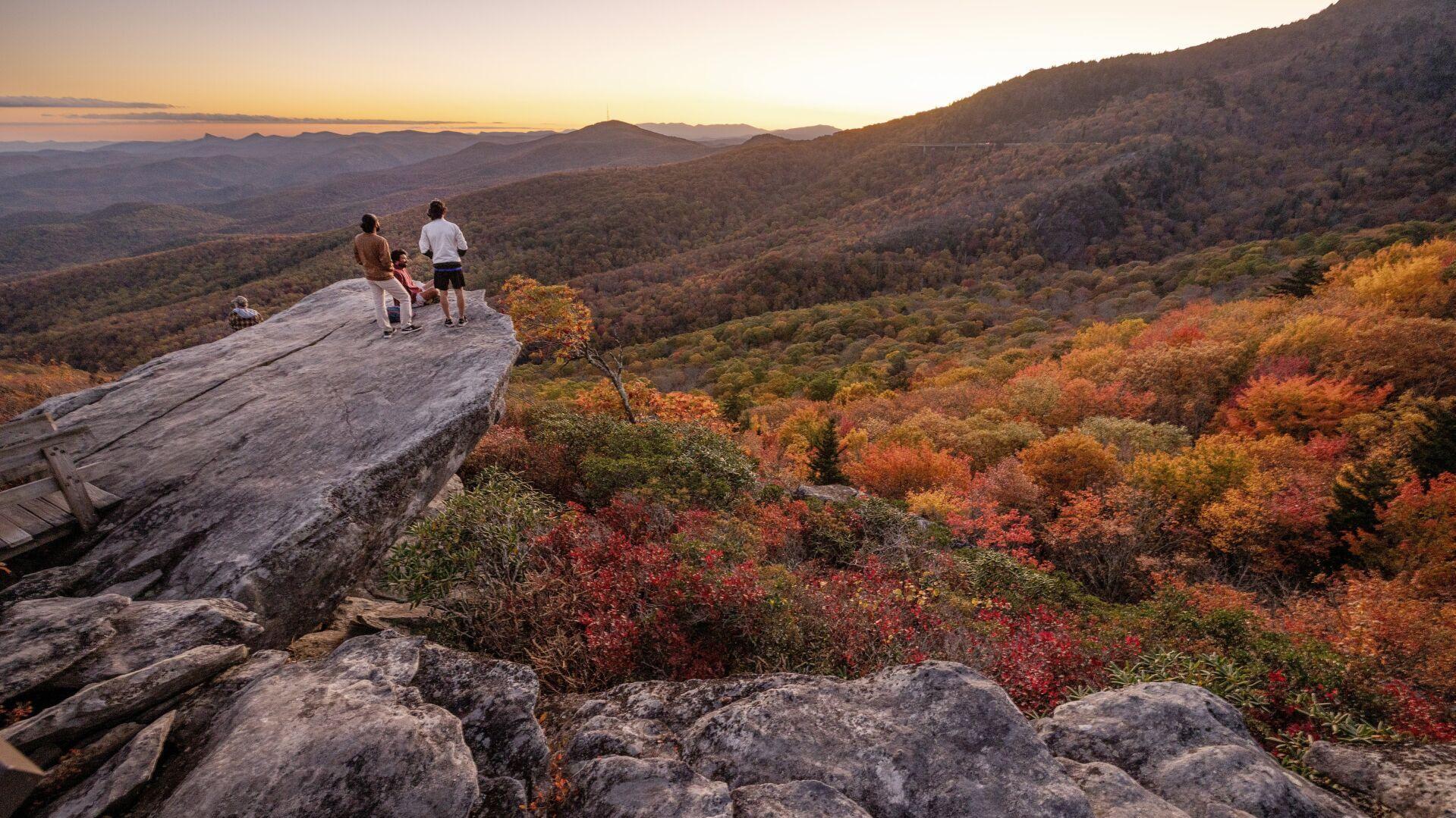 See photos of where fall colors are at their peak this weekend in NC